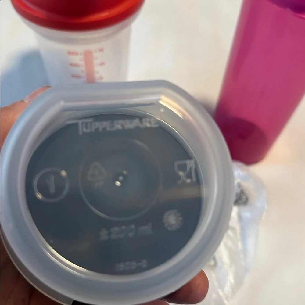NWOT Tupperware Set - Picture 4 of 4